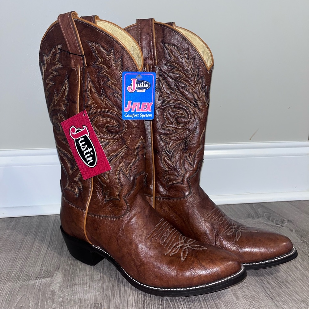 BRAND NEW NEVER WORN JUSTIN BUCK 13" WESTERN BOOT